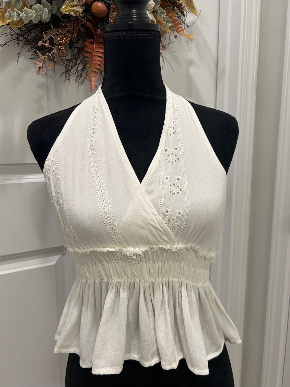 Ocean Drive NWT Women’s Ivory Halter Top with Peplum Waist and Tie Neck Small